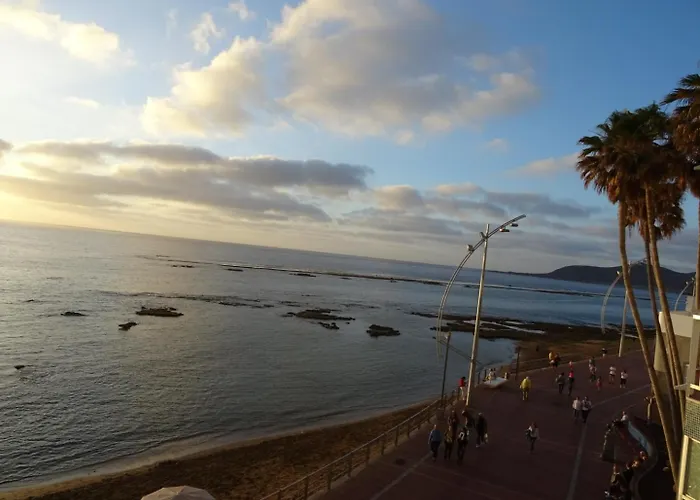 Estudio Luminoso, Primera Linea De Playa De Canteras *